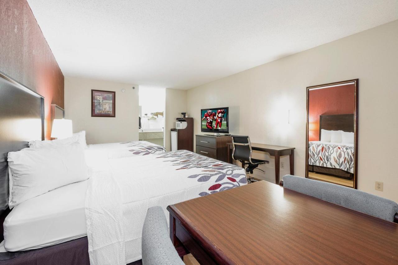 Red Roof Inn & Suites Rome Bagian luar foto