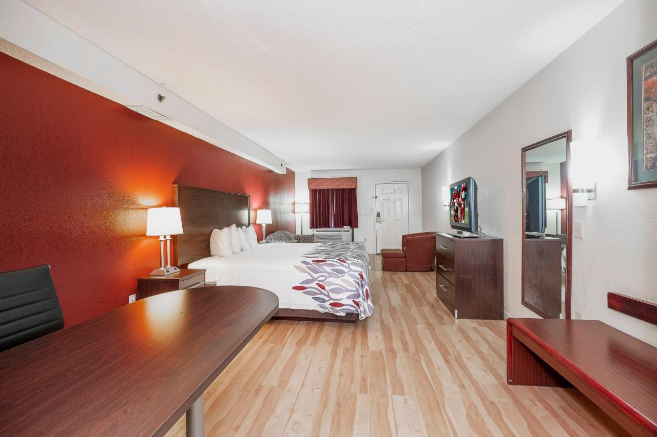 Red Roof Inn & Suites Rome Bagian luar foto