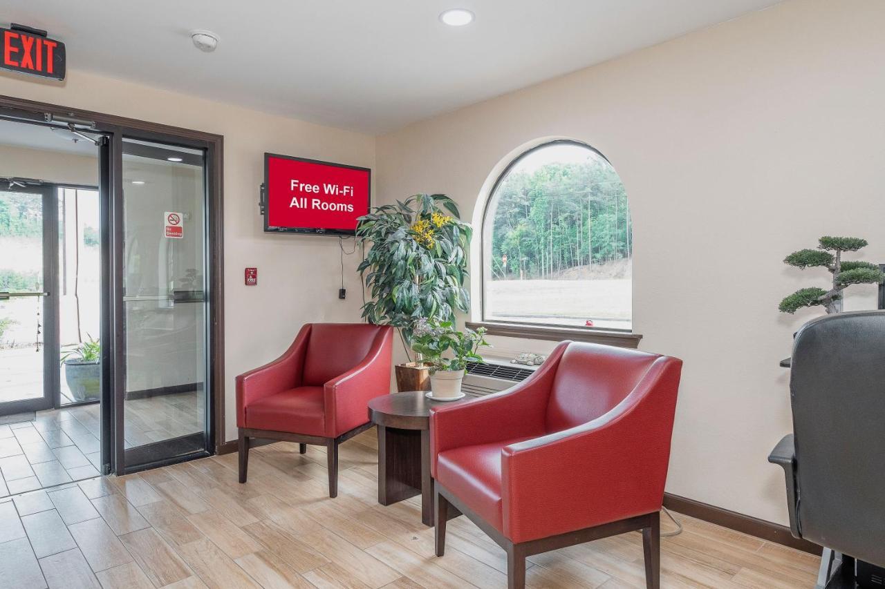 Red Roof Inn & Suites Rome Bagian luar foto