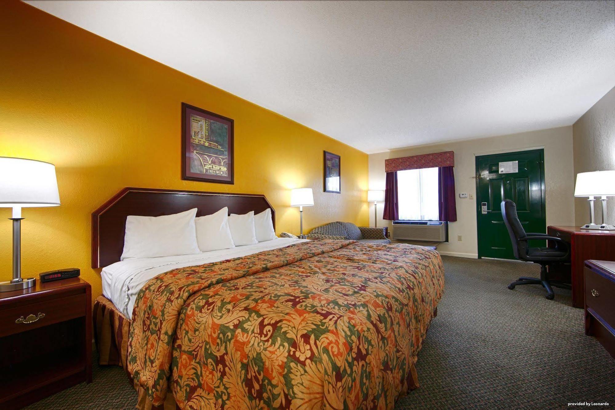 Red Roof Inn & Suites Rome Bagian luar foto