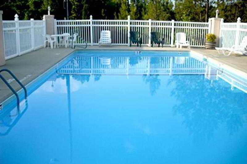 Red Roof Inn & Suites Rome Bagian luar foto