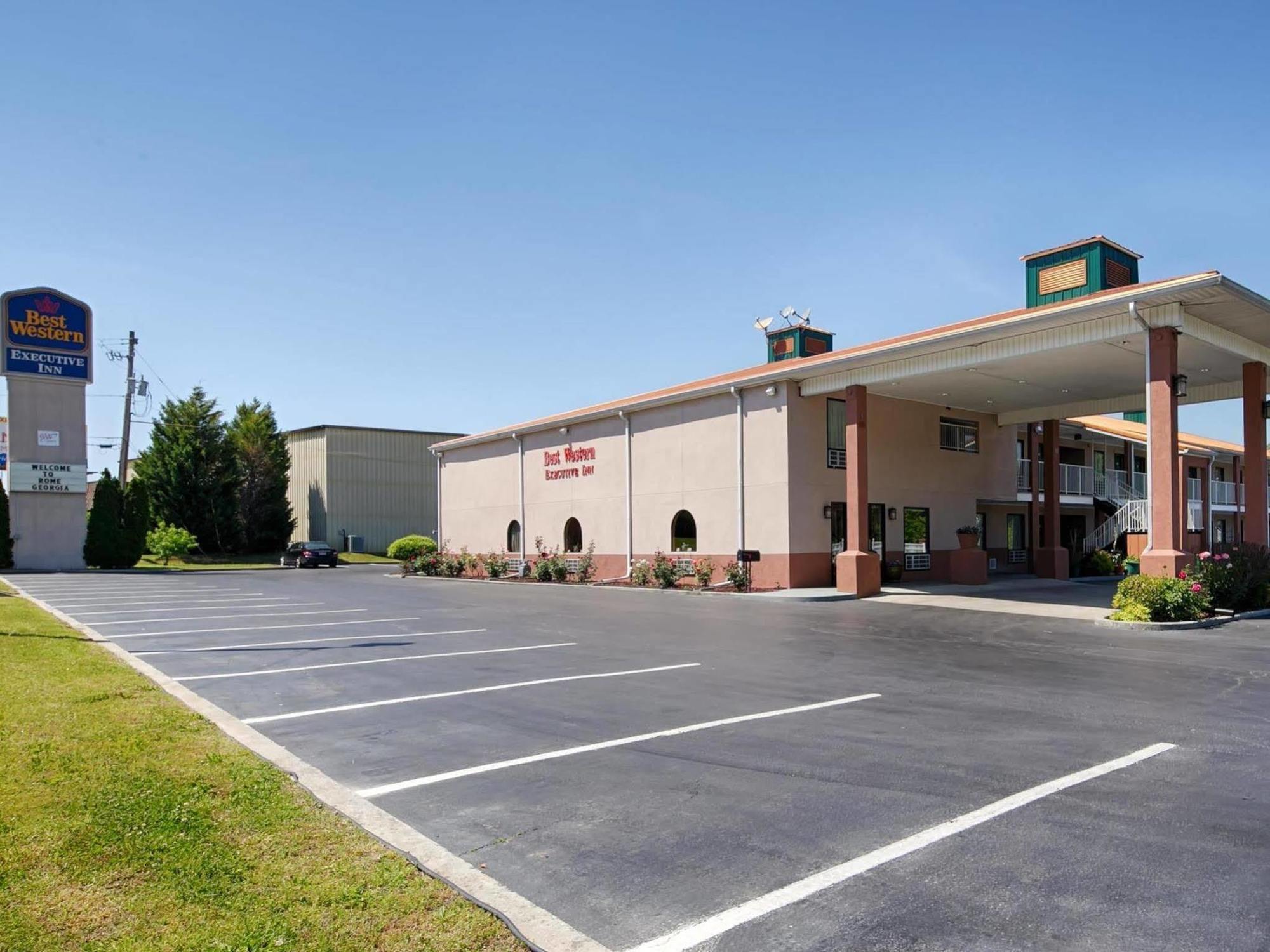 Red Roof Inn & Suites Rome Bagian luar foto